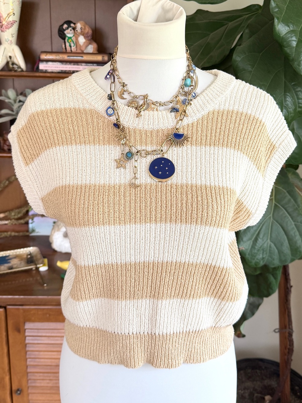 Double Zero Striped Knit Sleeveless Pullover in Cream & Tan Spicy Small